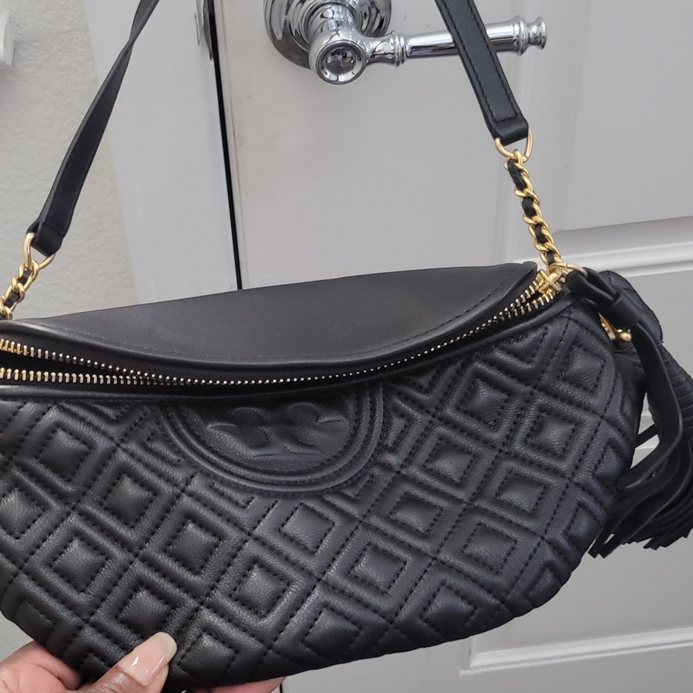 Cute Tory Burch Fanny Pack!